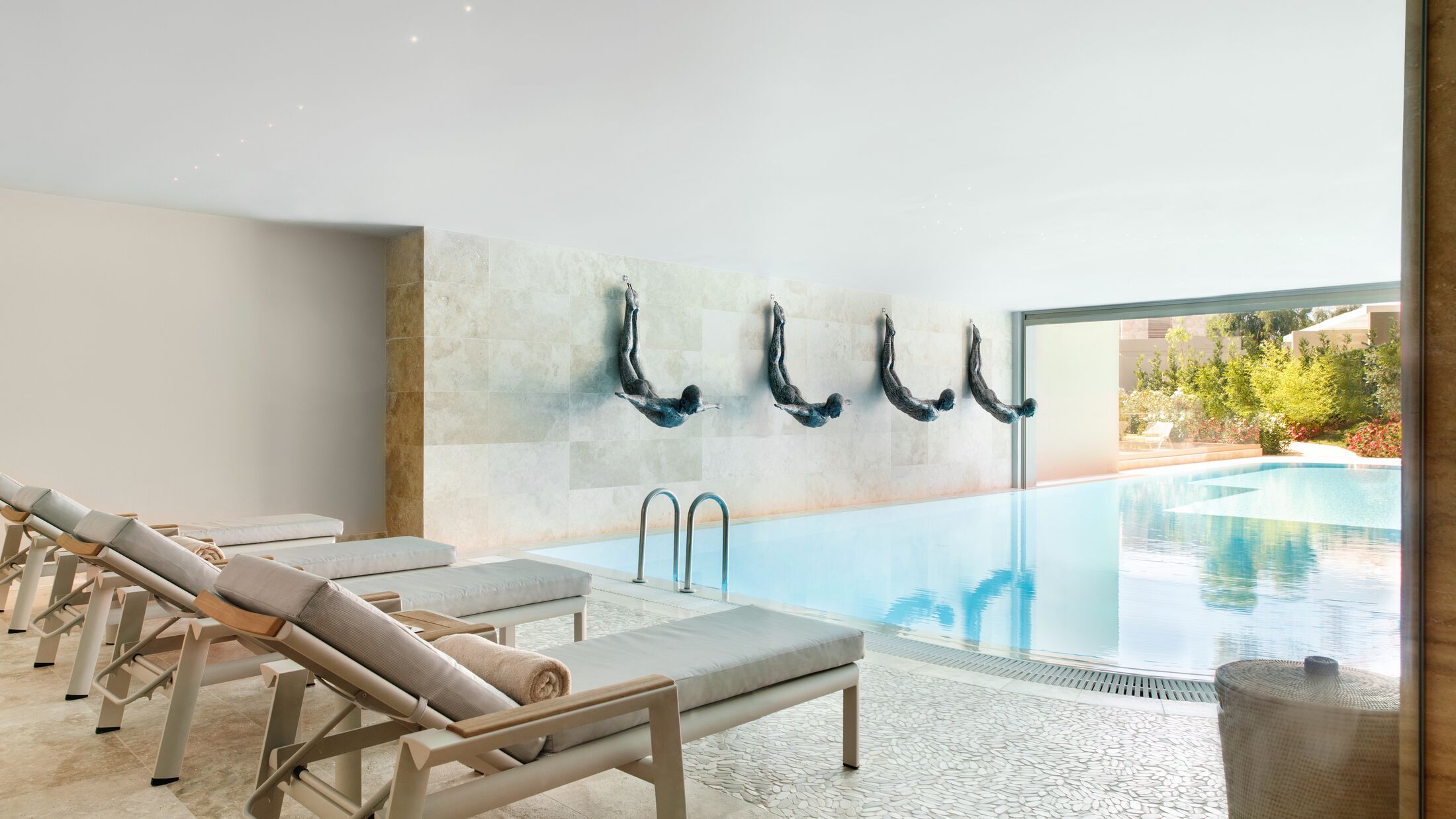 Ikos-Dassia-2022-Spa-Indoor-Pool-002-120991-Hybris